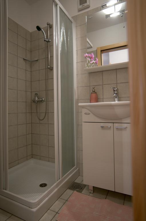Apartmaji In Sobe Marija Jera Stanjel Phòng bức ảnh